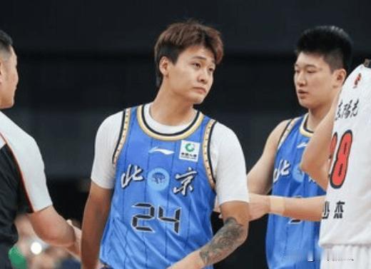 最强北京还没有到来！赵睿训练受伤了，到底是不想露底牌还是真伤了


赛后许利民指