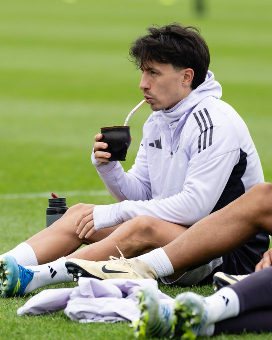 卡里克谈及利马他已经开始跟队训练了，这很棒。但我们当然必须做出正确的决定，确保他