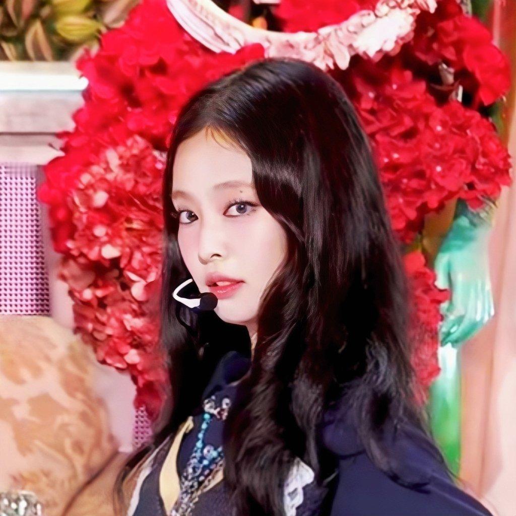 JENNIE[超话]  来看我女神 jennie  🌸🌸🌸🦓🦓🦓 