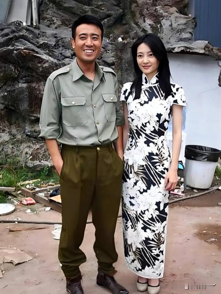 2010年，于和伟与王丽坤在北京的合影，特别喜欢于和伟的演技，他低调，人品好，务