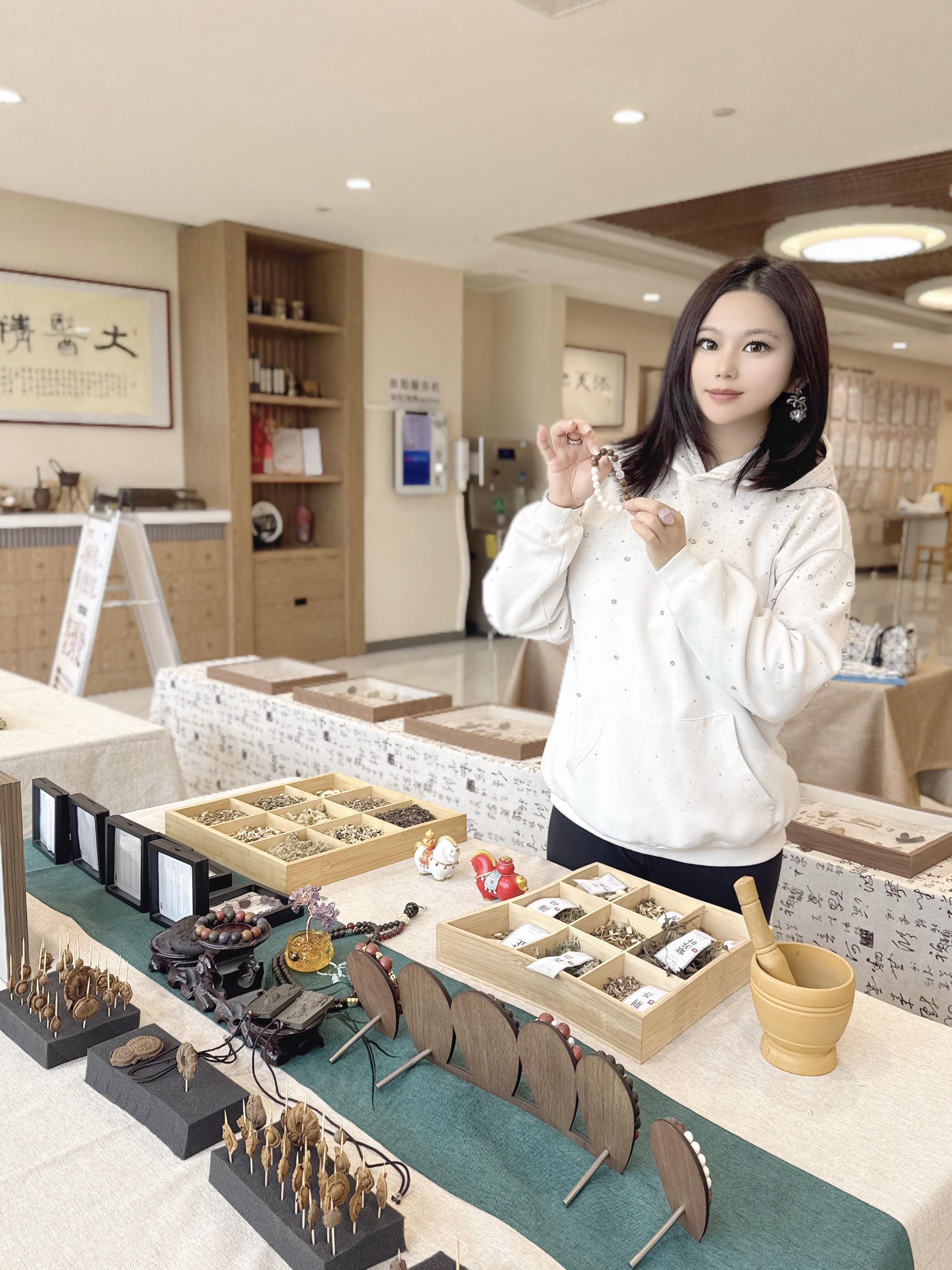 上海中医正骨亲测✨上海医大医院，久坐党。久坐办公+低头刷手机，我脖子僵...