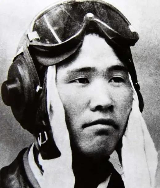 王自重（1927年-1958年9月24日），山西晋城人，中国人民解放军队海军著名