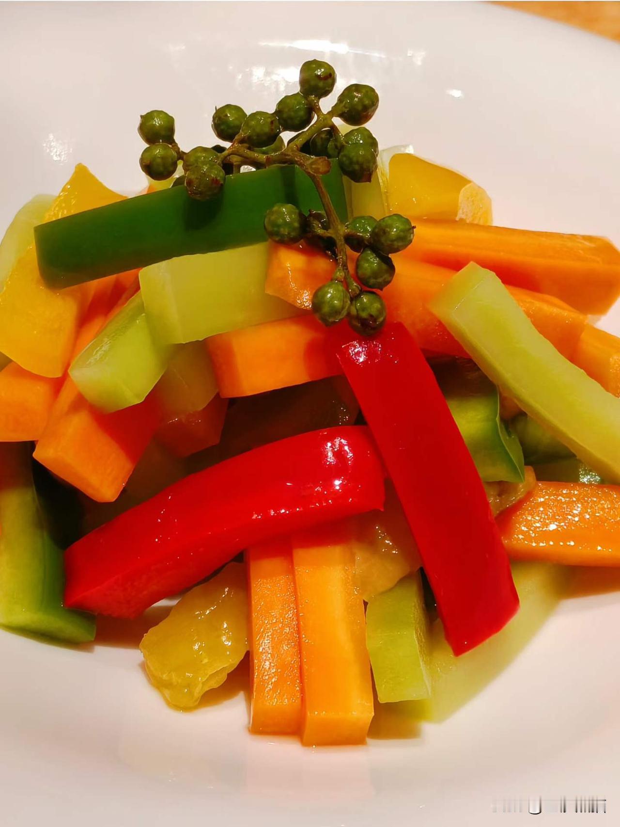 成都新津天府农博花间堂酒店是一家在美食上独具一格，以清香见长、麻辣著称为传统特色