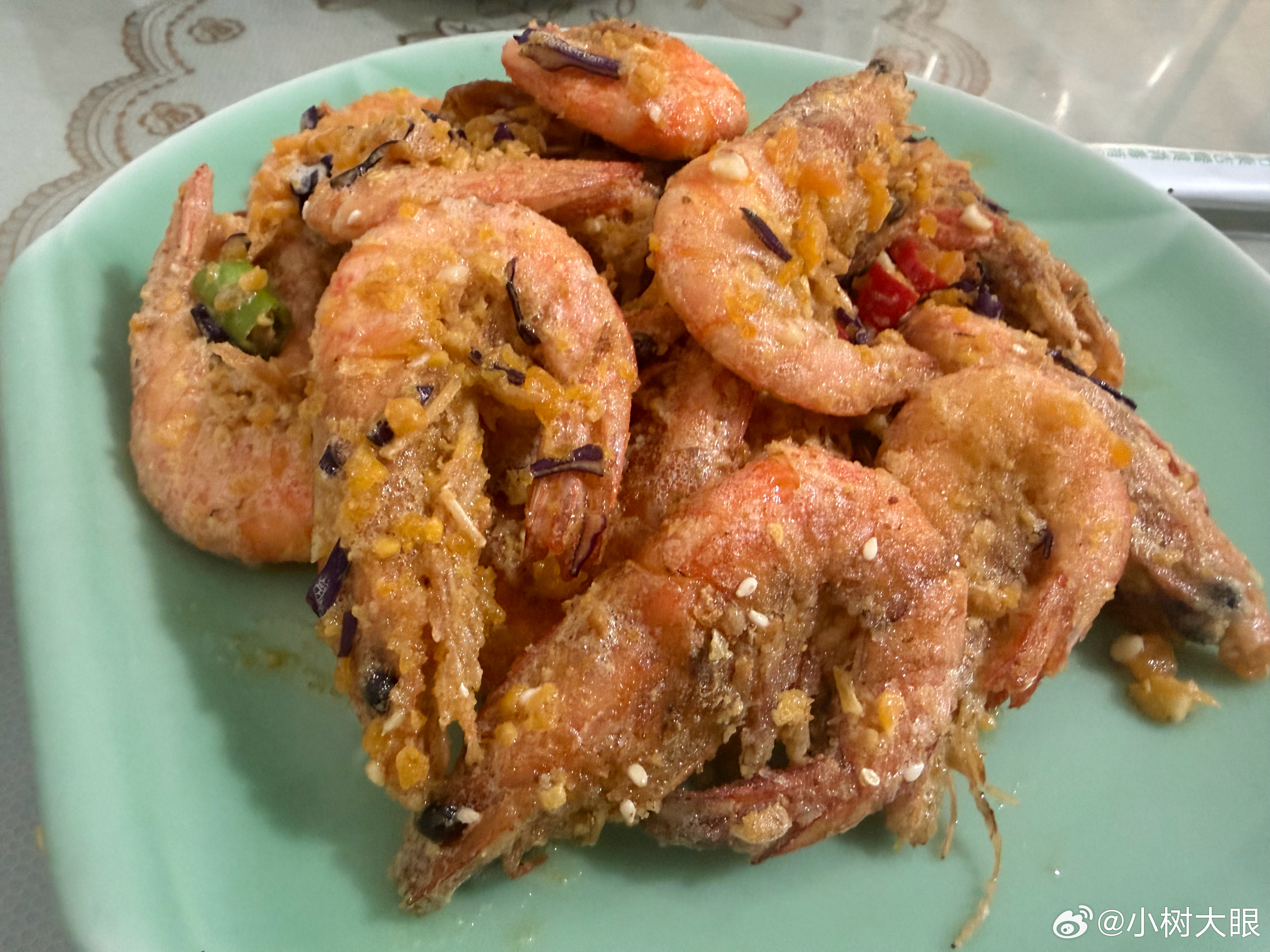 蛋黄搭一切～🦐美食分享