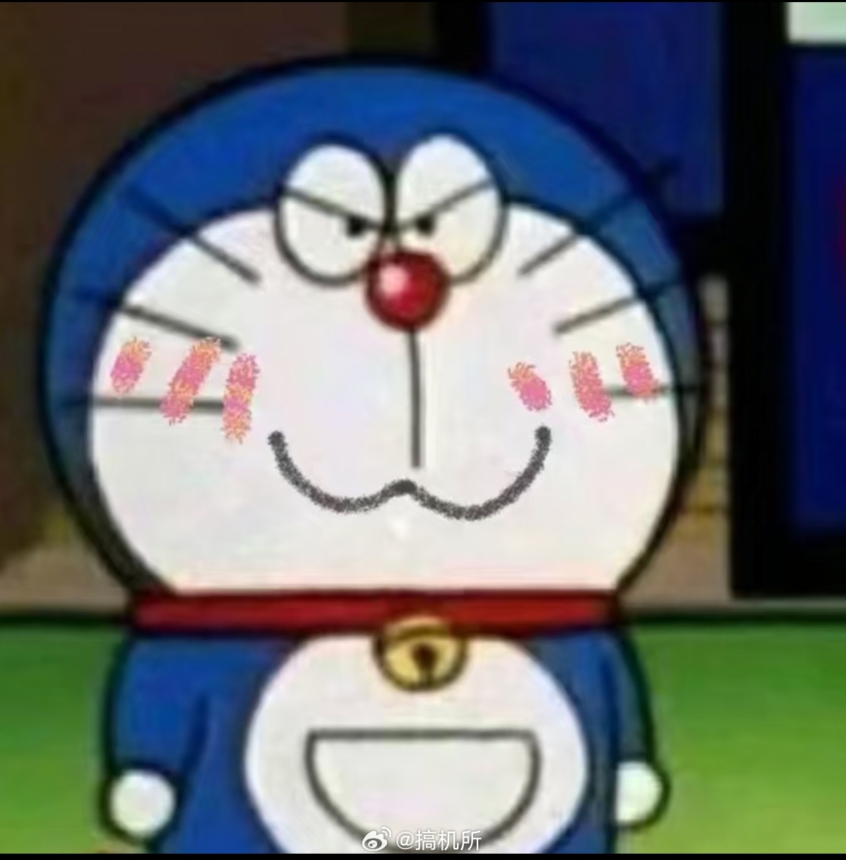 同事每天下班带走公司五斤水五斤水有点重了吧，带回去也有点费劲啊