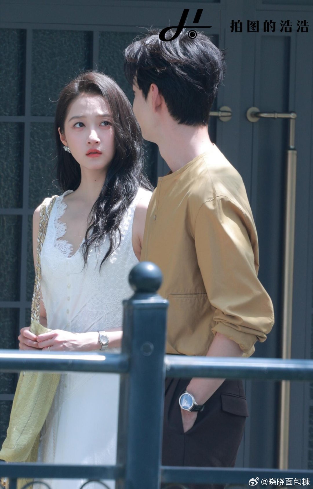 关晓彤 gxt关晓彤红掌路透白到发光孟露莎真的好美啊啊啊 简直女神