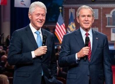 四位美国前总统一起向特朗普开火。2026年4月21日，小布什与克林顿、奥巴马、拜