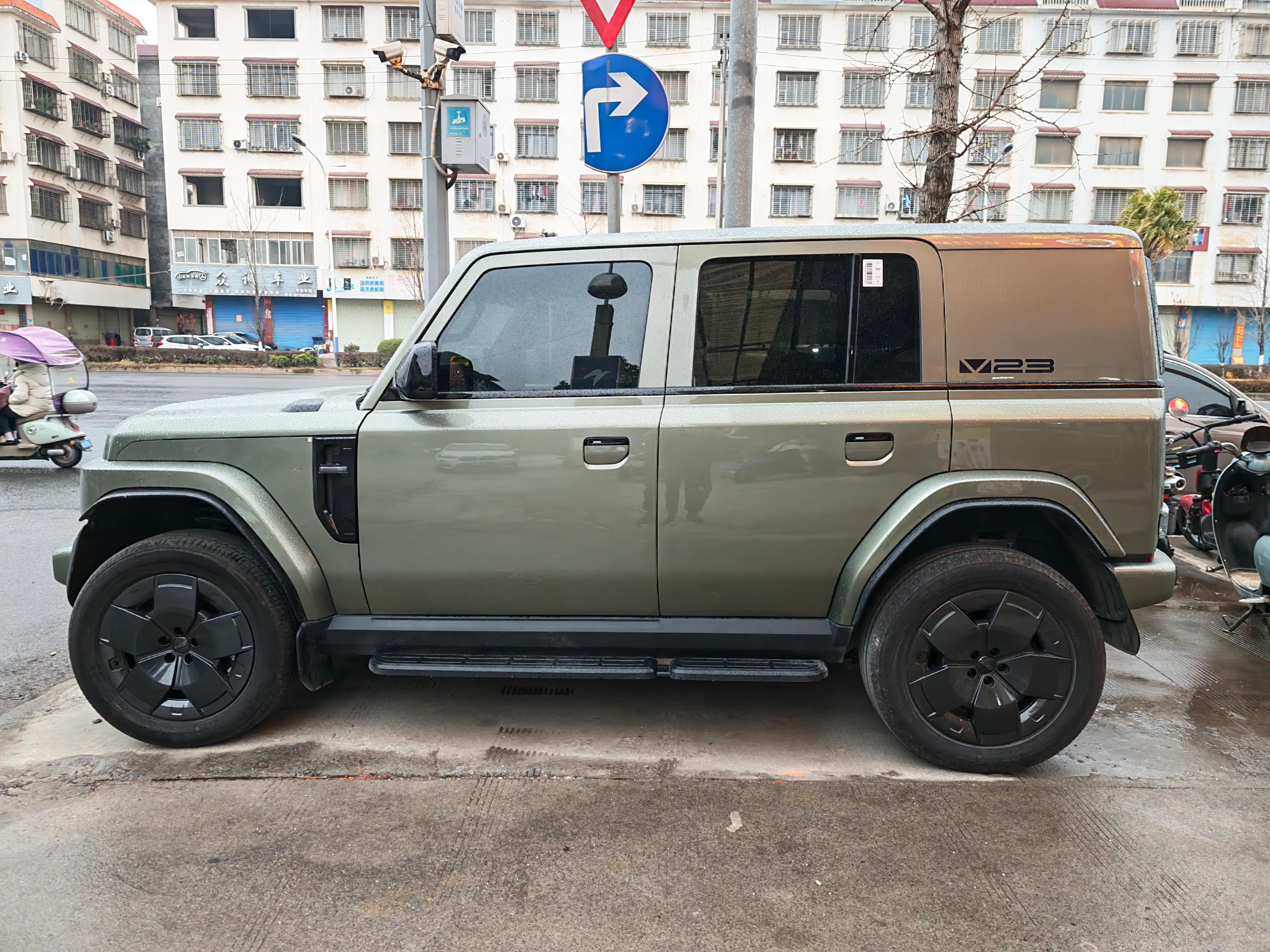 老家越来越多的iCAR V23了，要说还得是方盒子，不止是更有辨识度，关键硬朗风