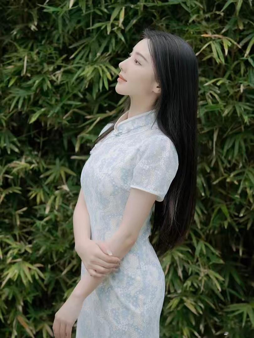 王鹤润故人之姿原来就是故人 太佩服王鹤润的演技了，把辛湄的温柔似水和角丽谯的偏执