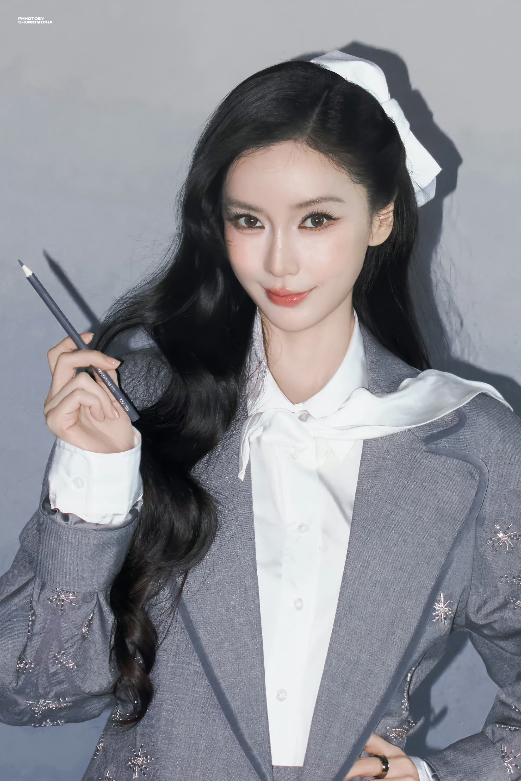 angelababy angelababy “追随光 我对你的爱意永远热烈真诚”