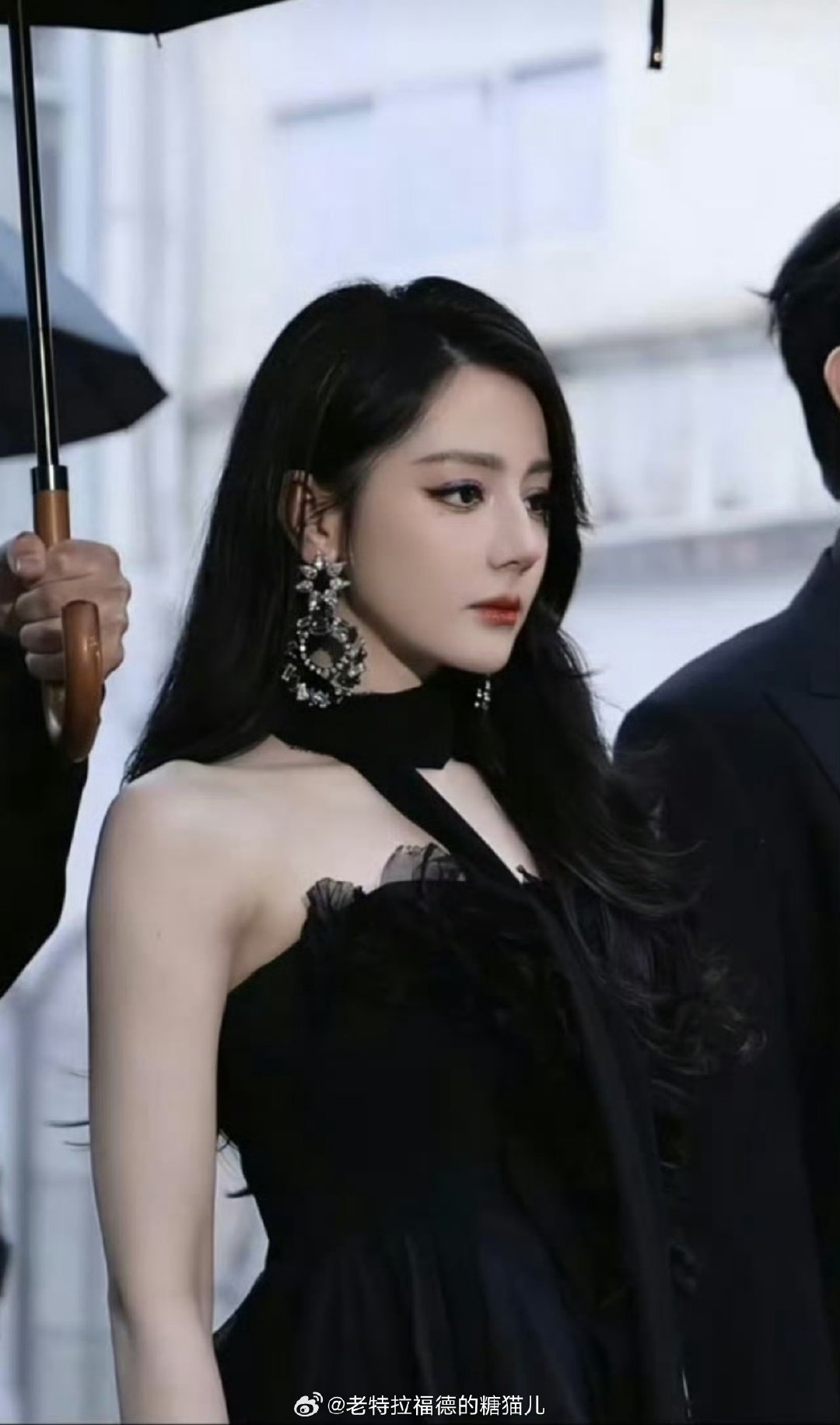 迪丽热巴什么时候原谅现偶在绝对的美貌面前，什么都没话说。 