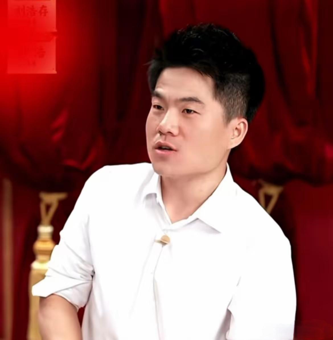 [吃瓜群众]《主角》剧组直播间做剧宣，董宇辉确实利害[思考]自称“假扮兵马俑”，