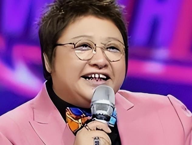 韩红平时专注于公益事业口碑不错。这次不过是一句仗义话，没必要这样没完没了的歪曲解