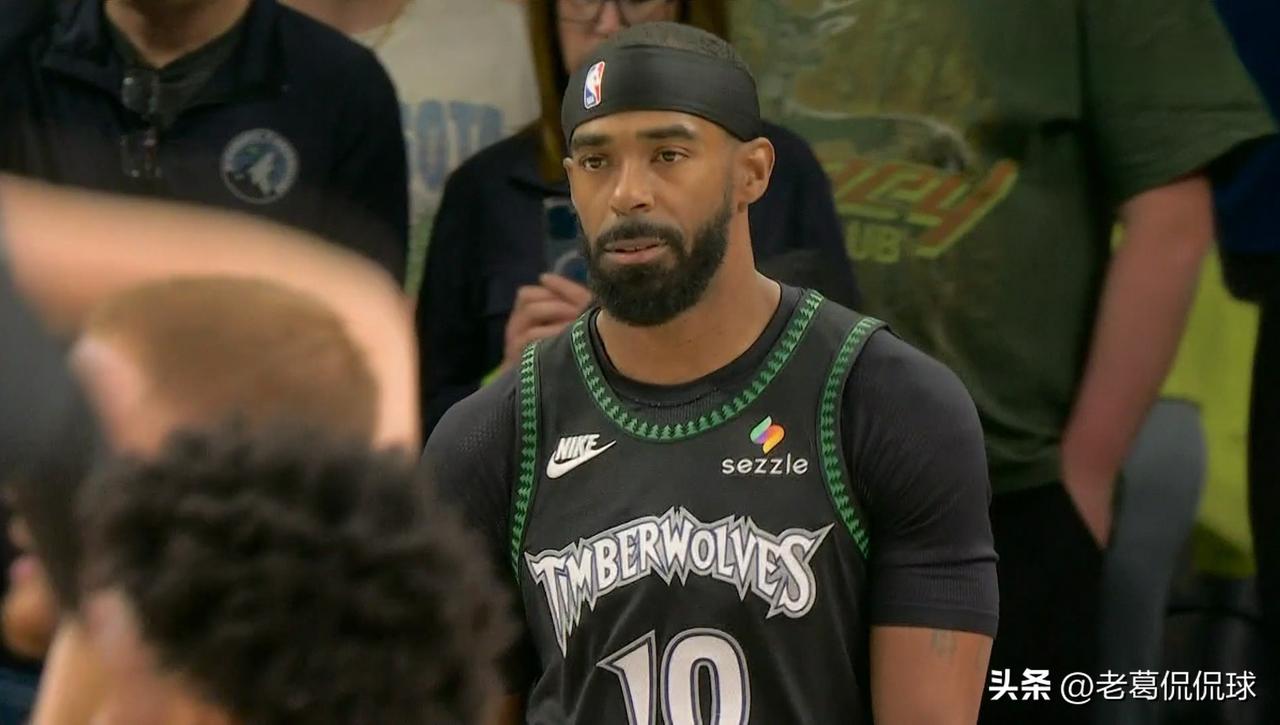 森林狼老将康利真是不负众望！在今天森林狼主场以110：108击败火箭的比赛中，老