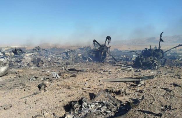 目前看来美军救出了飞行员，但代价是什么呢？美军损失了两架黑鹰直升机，两架C130