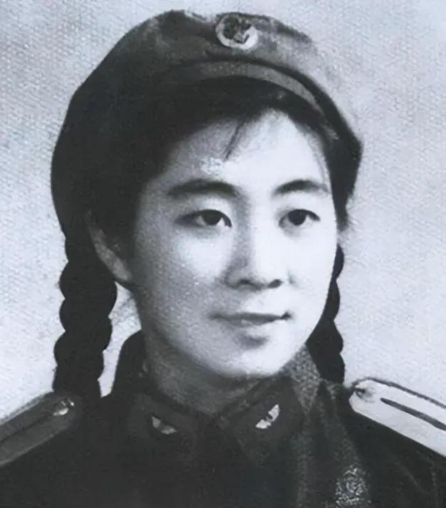 1985年，刘源在河南一家工厂视察。突然，他看到一张熟悉的面孔：“这不是林豆豆，