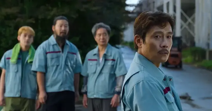 这部韩国爆款新片，凭什么直戳中产心窝子？