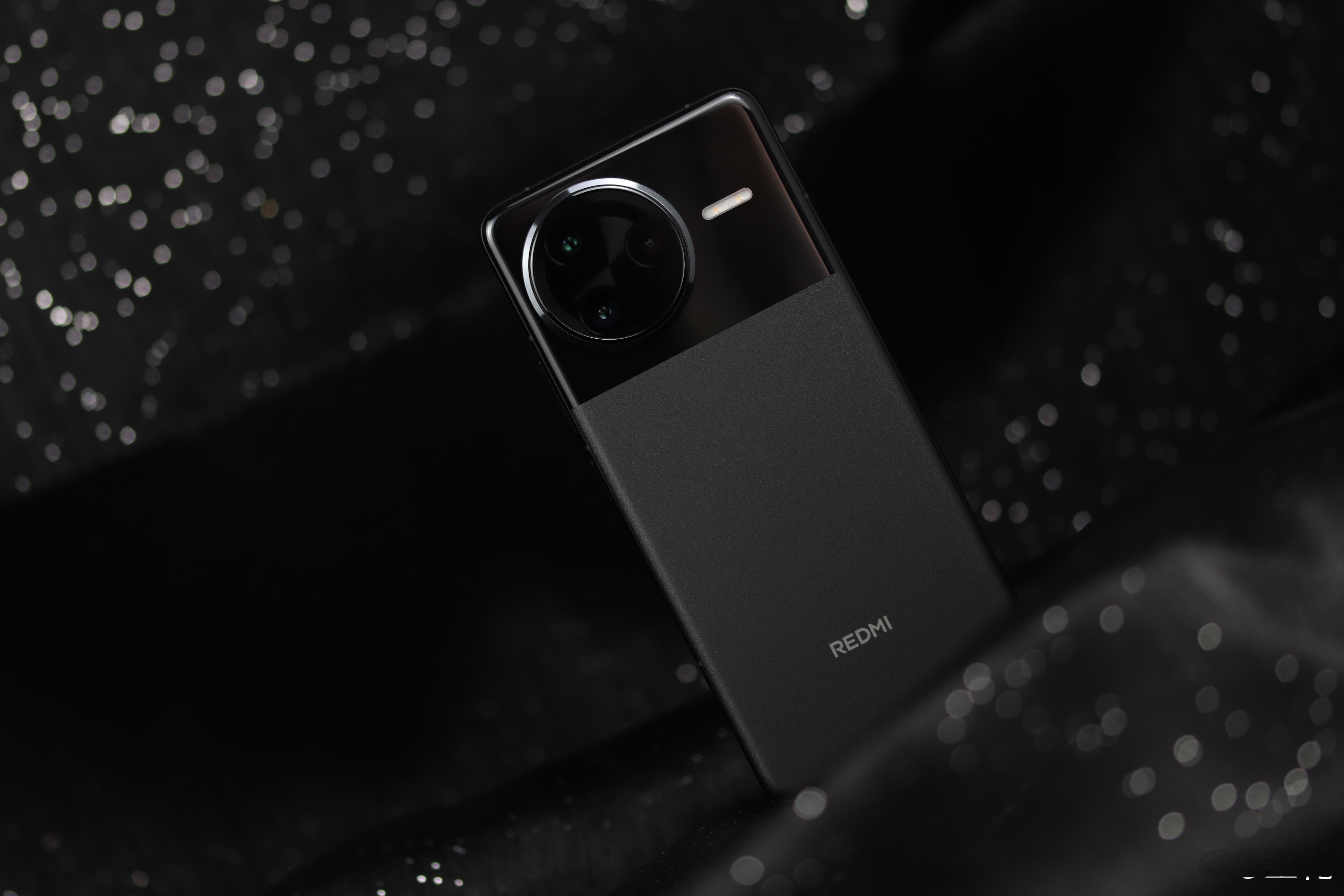 K80 Pro玄夜黑，低调内敛很沉稳[心]居然是经常给我投稿的拍的 