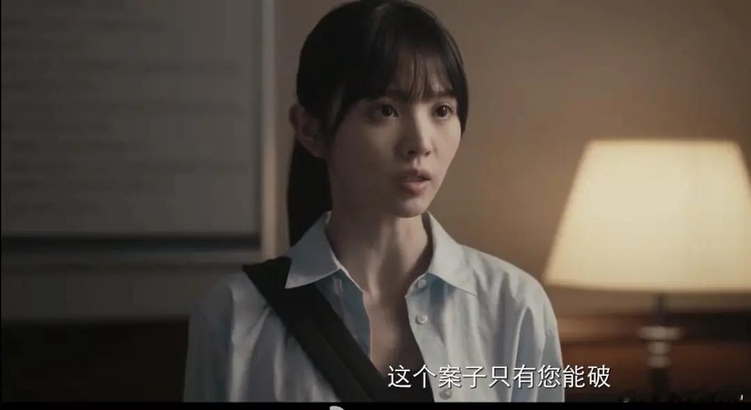 🍩这么大的眼睛也离不开浓眼妆啊，没有浓眼妆眼睛也变小了 