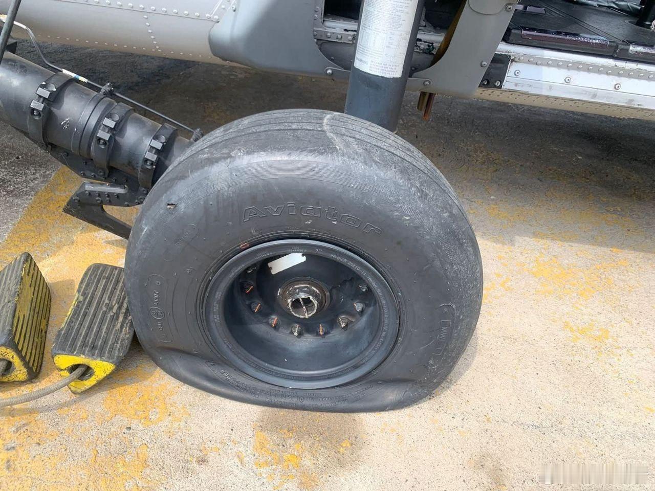 墨西哥军方击毙大毒枭一架墨西哥国民警卫队的UH-60“黑鹰”直升机在哈利斯科州遭