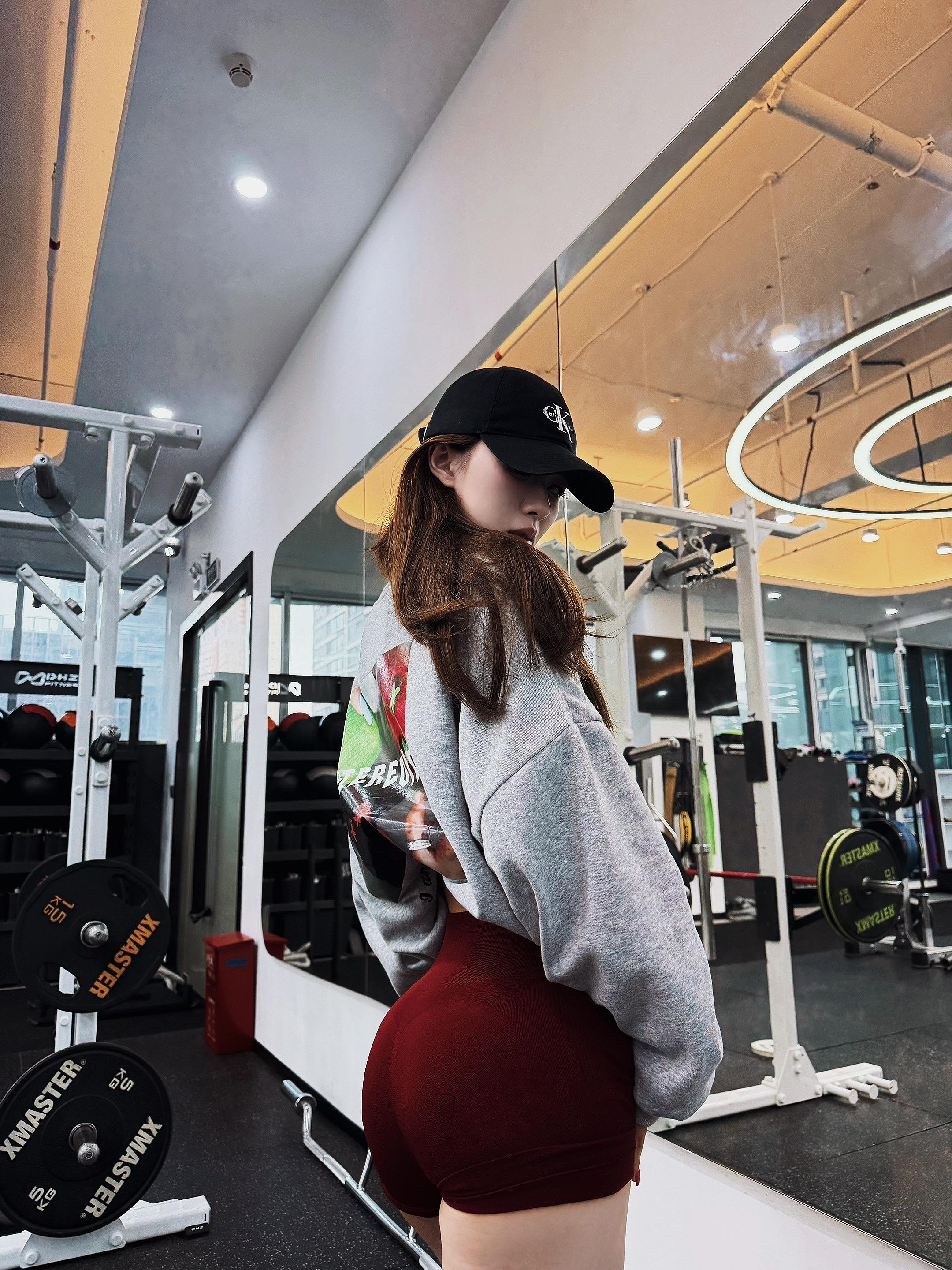 健身ootd 健身不拍照等于没练 见人不如健身 毫无训练痕迹