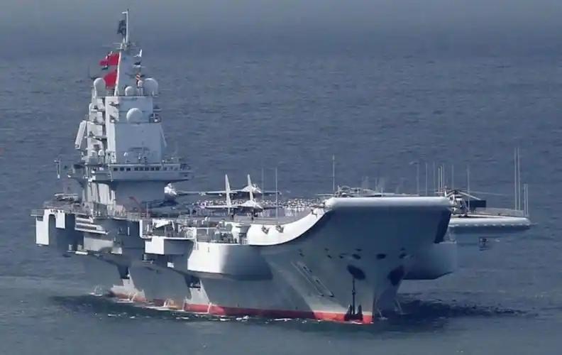 自从辽宁号航母进入西太后，就在各种海域神出鬼没，把日本的加贺号准航母急得团团转。