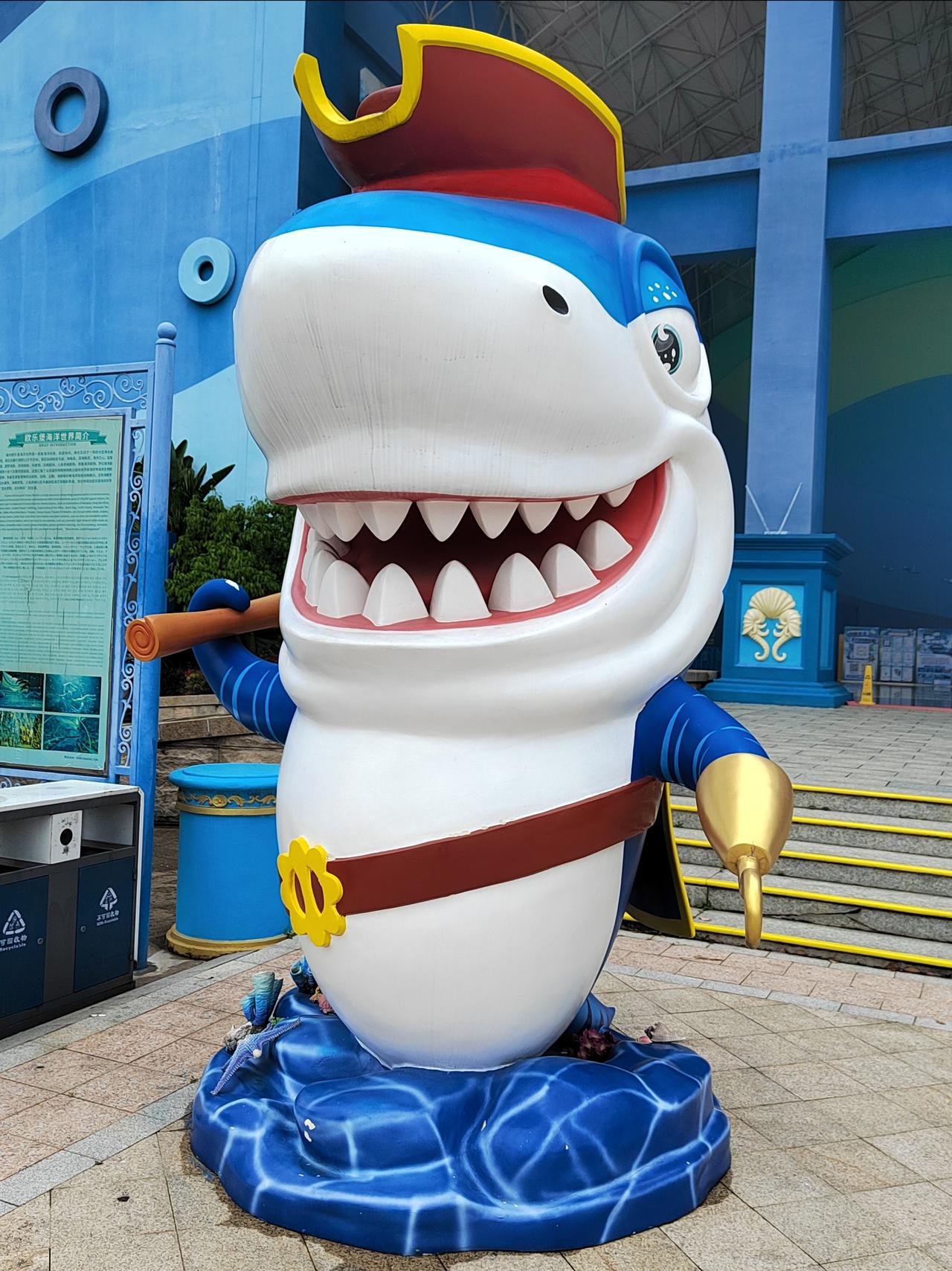 头条里找金句：
西班牙首相桑切斯意味深长地表示，“不会因为纵火者拿来一桶水，就会