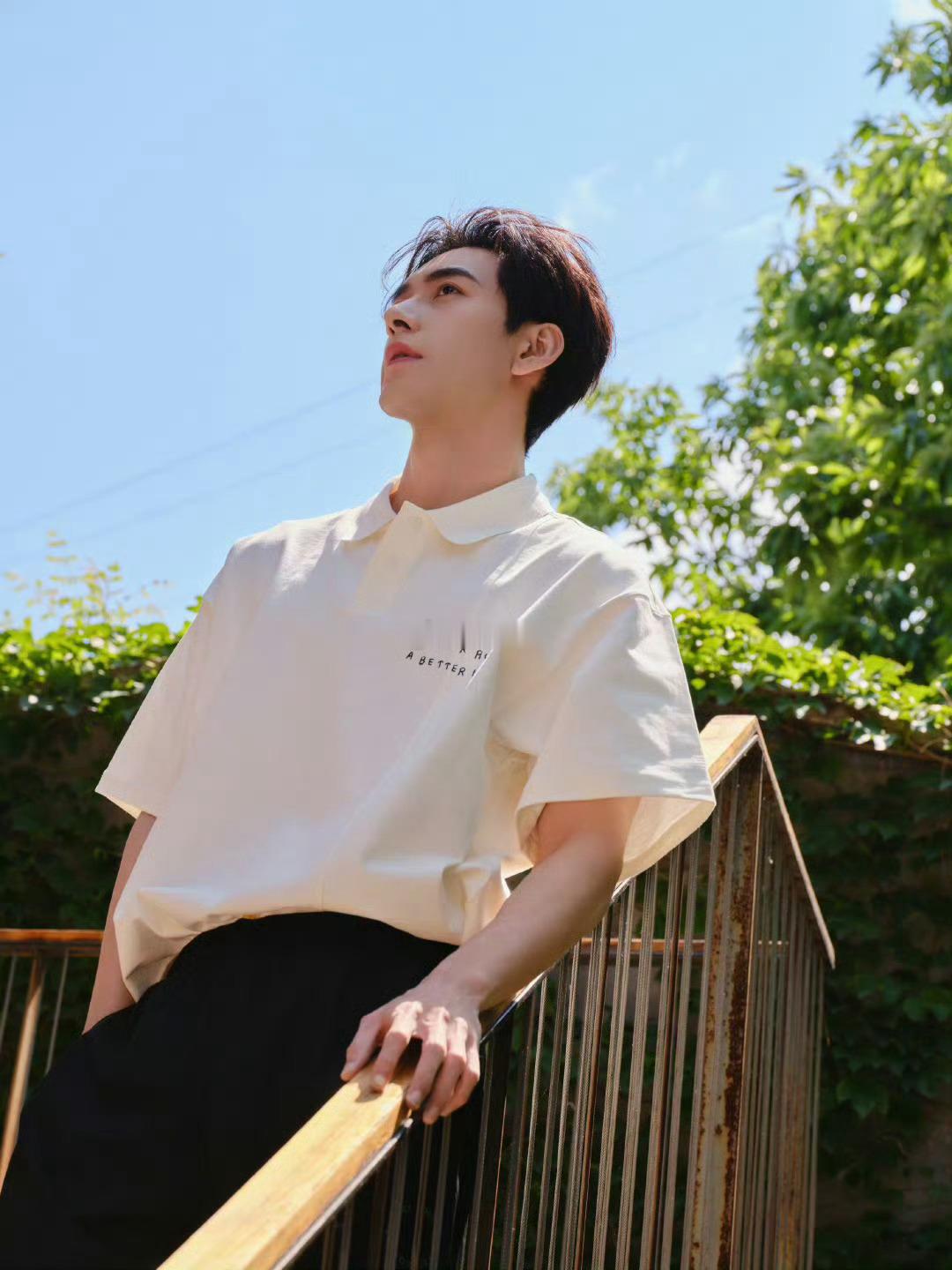 陈星旭阳光起来也是真的好有少年感 ​​​