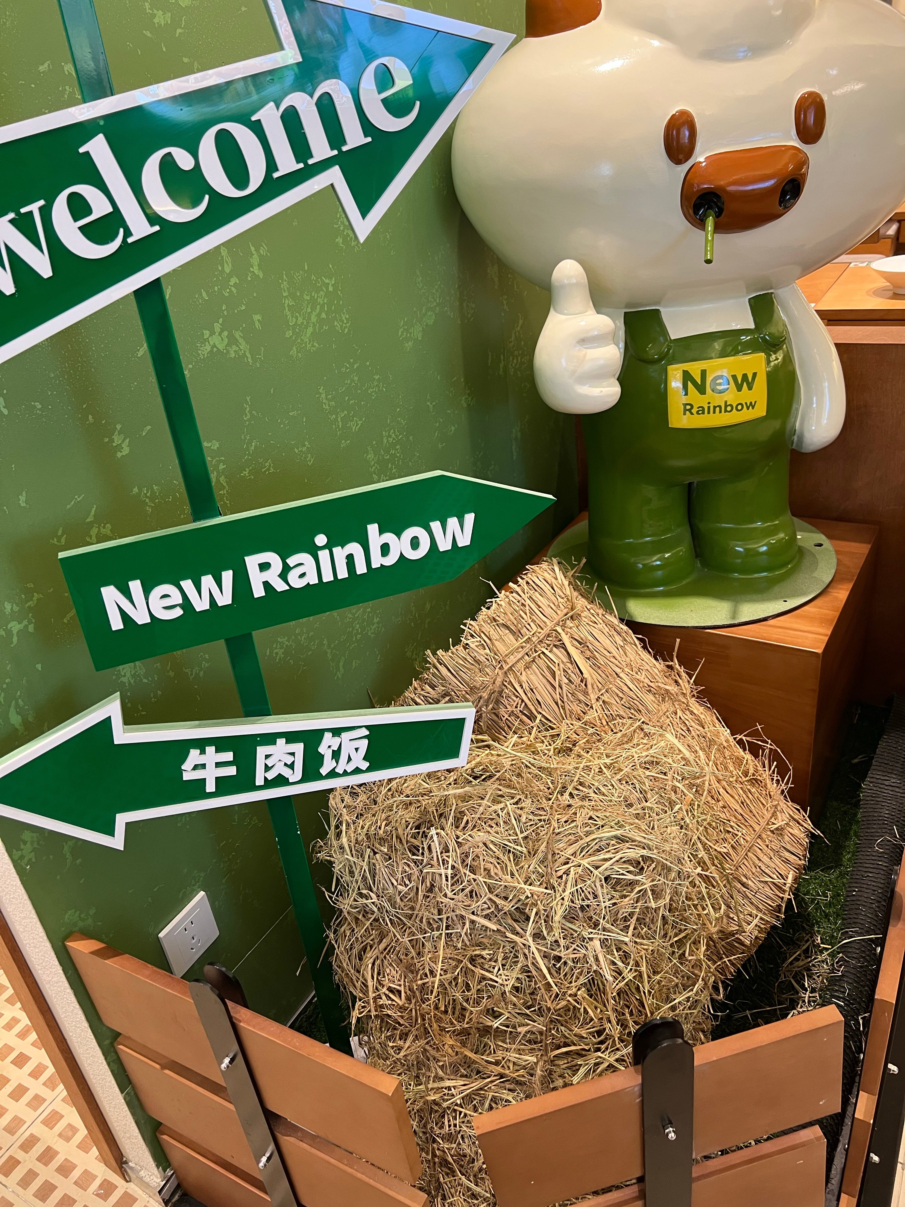 大V聊车月薪3000买比亚迪秦没毛病，通勤代步车够了；但是吹就不合适，毕竟月薪3