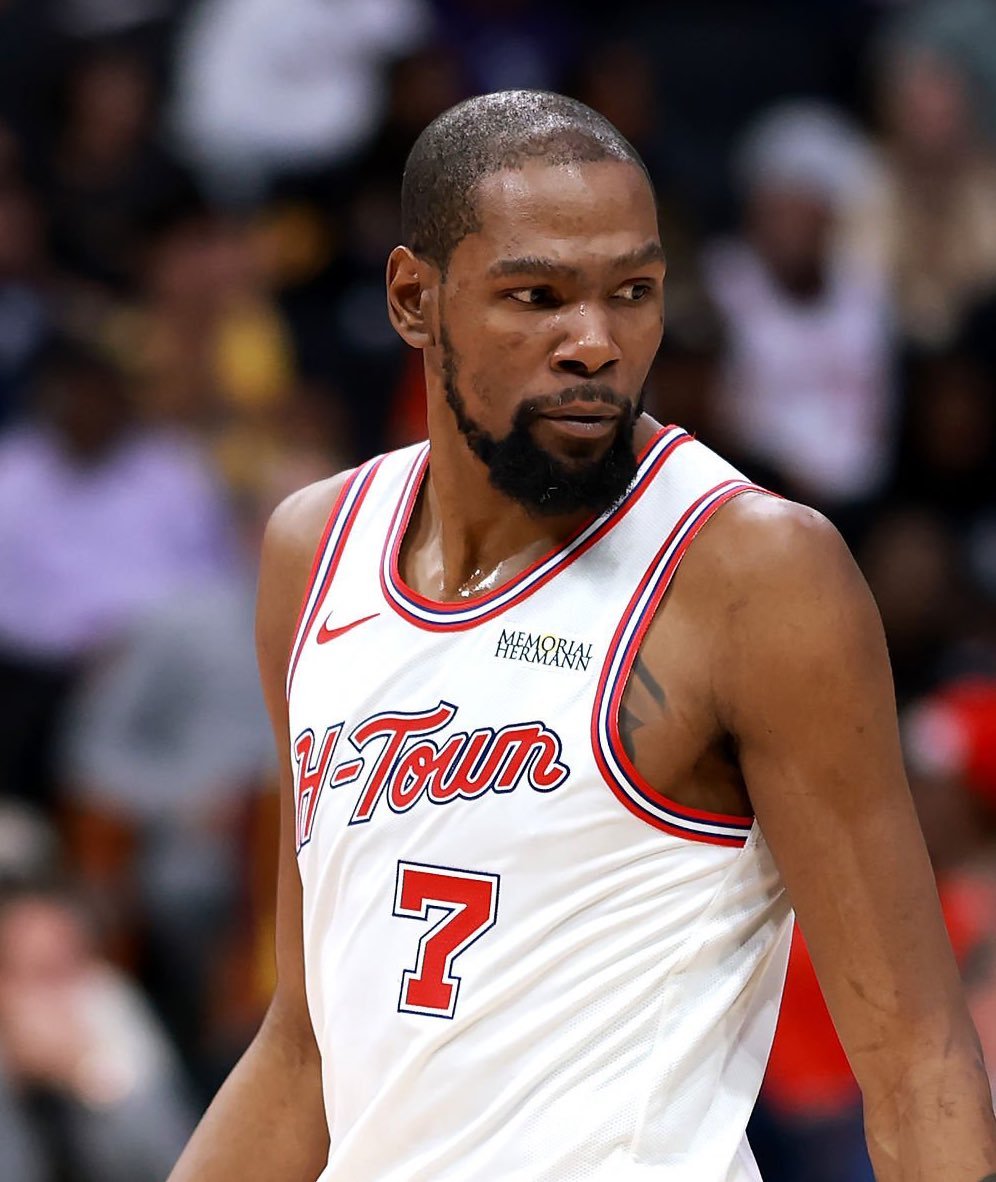 杜兰特：“乔丹每个夜晚都让对手害怕，我也想这样。”👌👌NBA