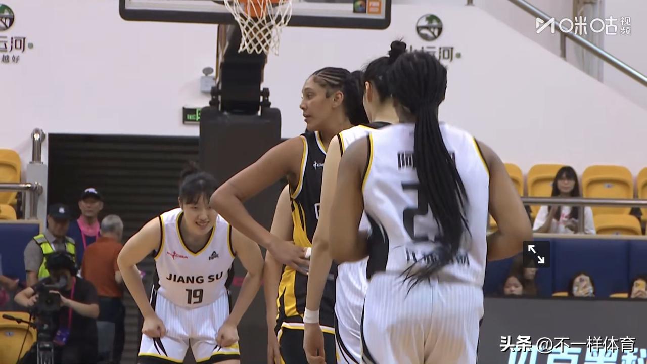孙宇准绝杀！WCBA季后赛1/4决赛G1最新战报：广东女篮85-86惜败江苏女篮