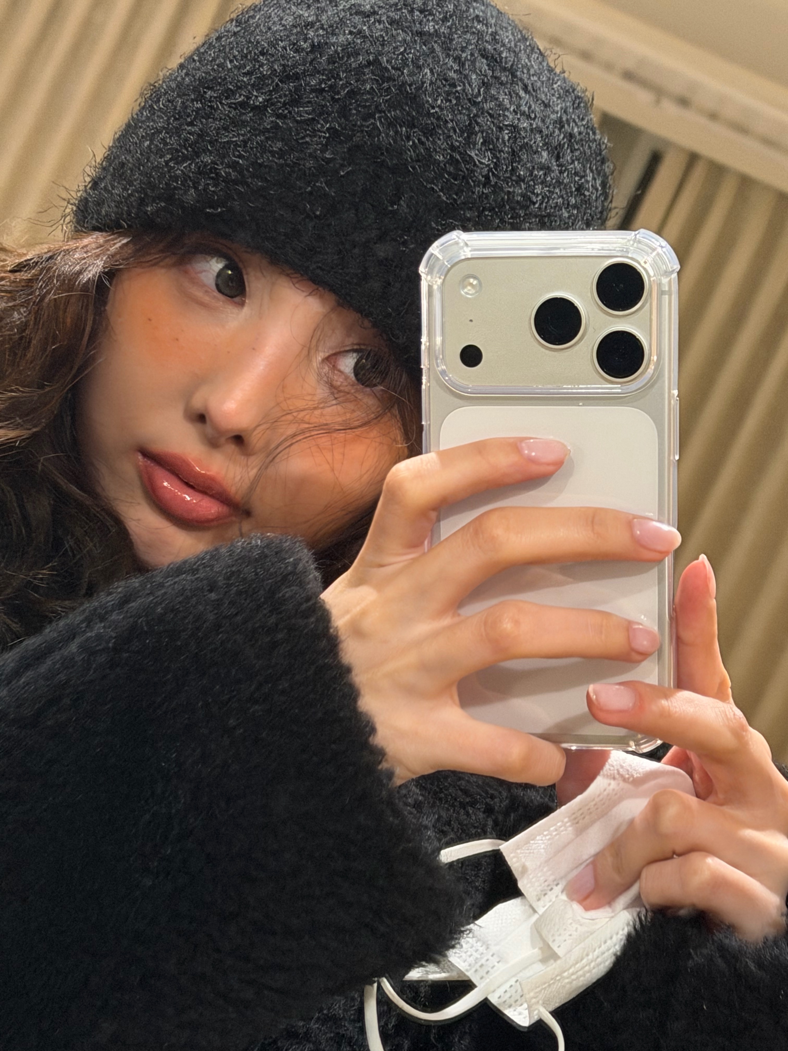 251210泡泡更新萌萌的卷毛兔 