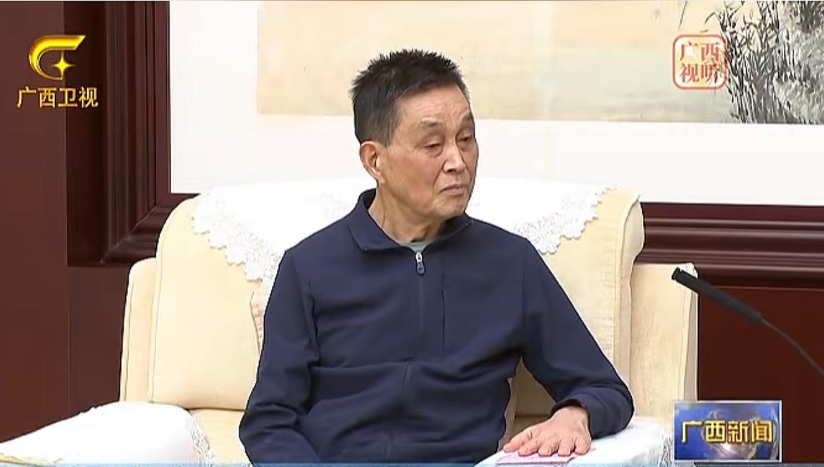 1月13日，东方希望集团董事长刘永行一行，在南宁。

据了解，东方希望集团成立于