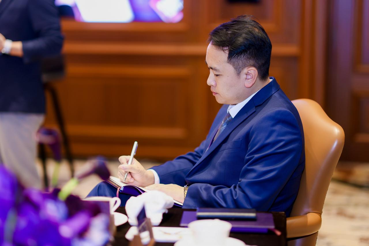 尊界S800成功破局,打造专属IP活动,持续强化价值认同
在竞争激烈的高端汽车市