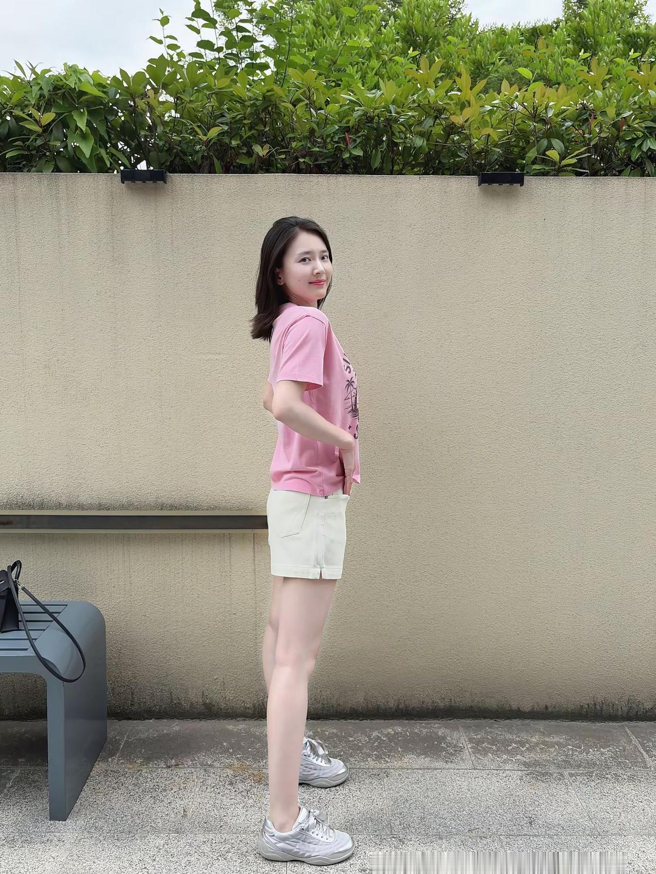 短裤夏日穿搭 我的夏日ootd 夏日舒适穿搭 浅夏穿搭 夏日穿搭，今日份ootd