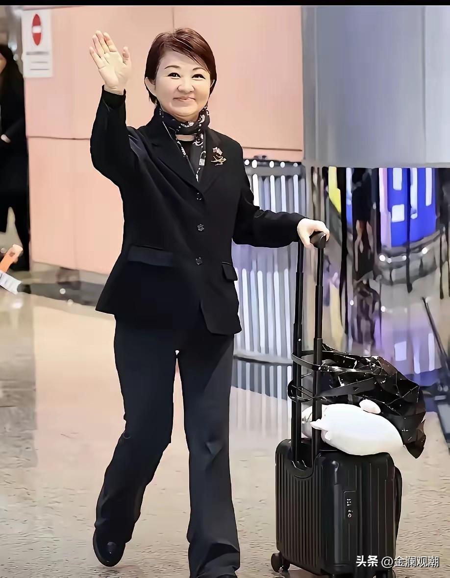 卢秀燕这个太婆还想在台中市长卸任前访问大陆？真是好笑！

从马英九一次次来大陆骗