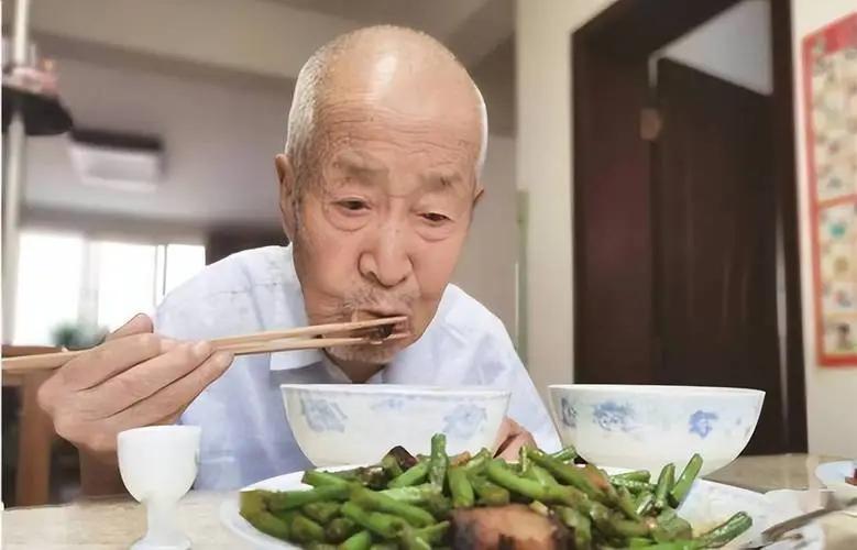 预防脑梗，不吃肥肉就行了？医生提醒：这几点做不好，照样得脑梗


“医生说，我的