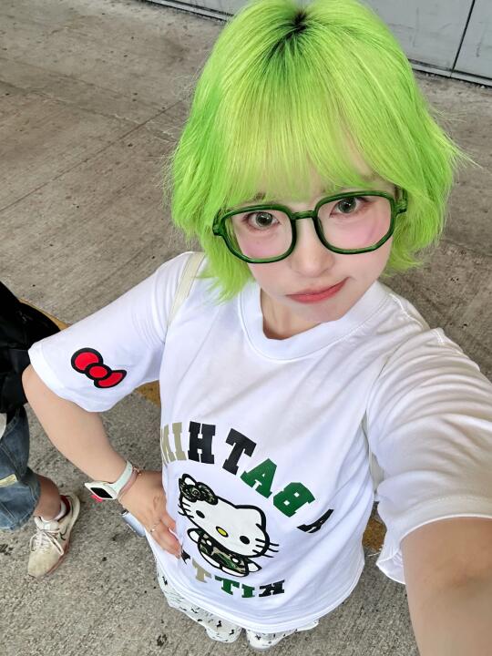 HongKong酱🇭🇰绿毛Kitty酱来也！🧃