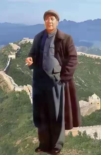 屹立天地之间，一生只为人民服务
 
为什么几十年过去，一提起毛主席，无数人依旧热