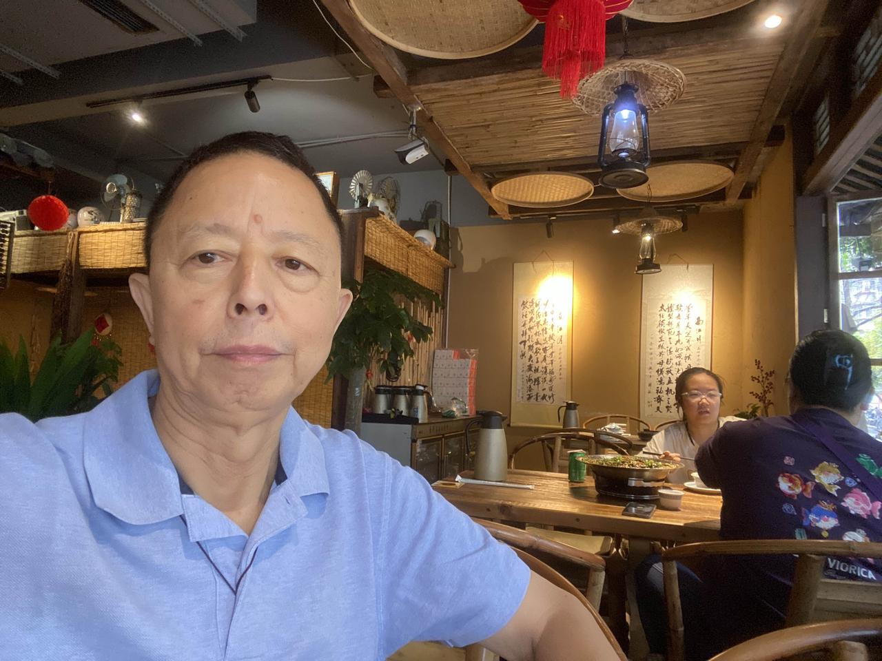 崩溃，逃兵像决堤的洪水！

各位网友早上好，让我们继续关注俄乌战争。这四年来，很