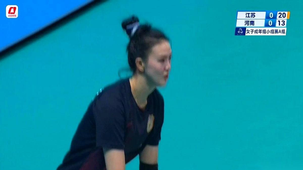 说是小组排名赛，鬼才信。
你看看朱婷，再看看张常宁，那眼神，隔着网都能擦出火花来