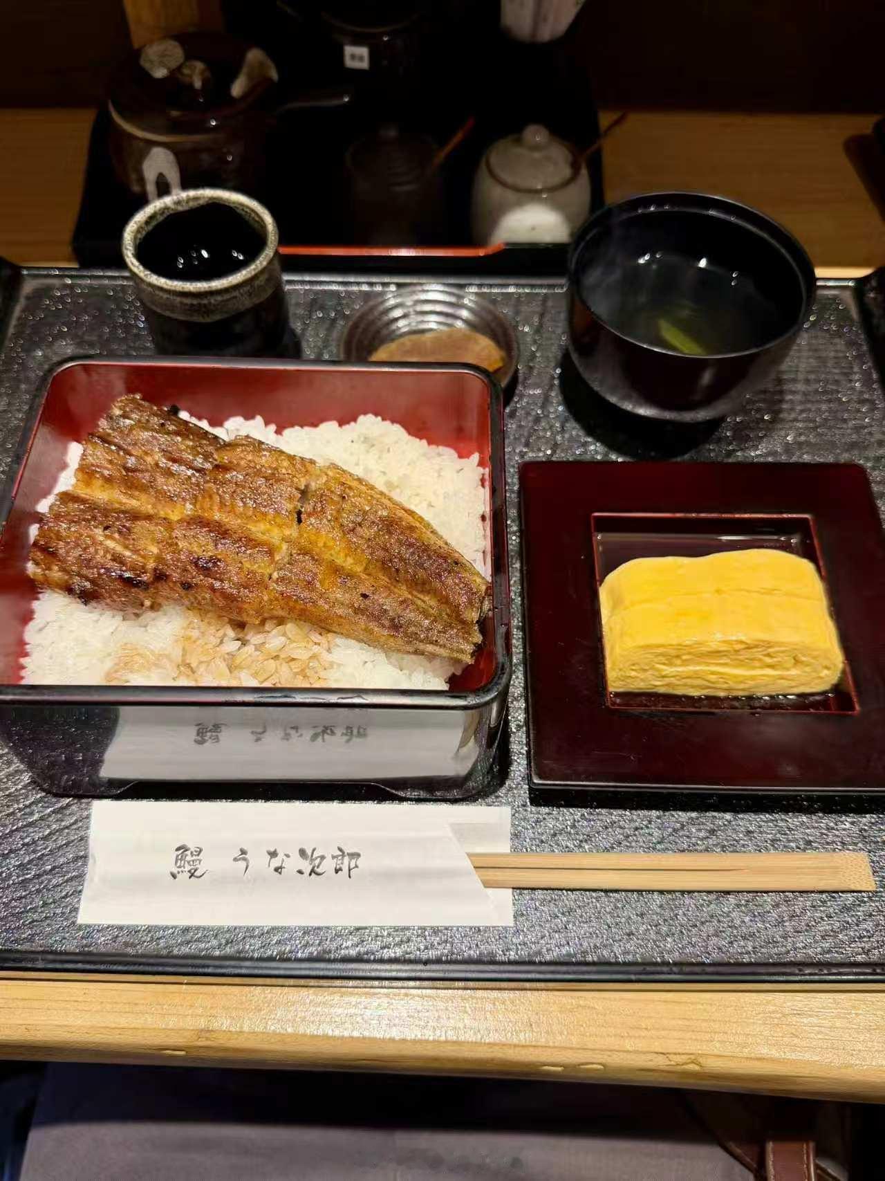 【大阪 鳗鱼饭】大阪南森町｜炭火焦香，才是关西鳗鱼的魅力吃鳗鱼，不妨试一次关西风