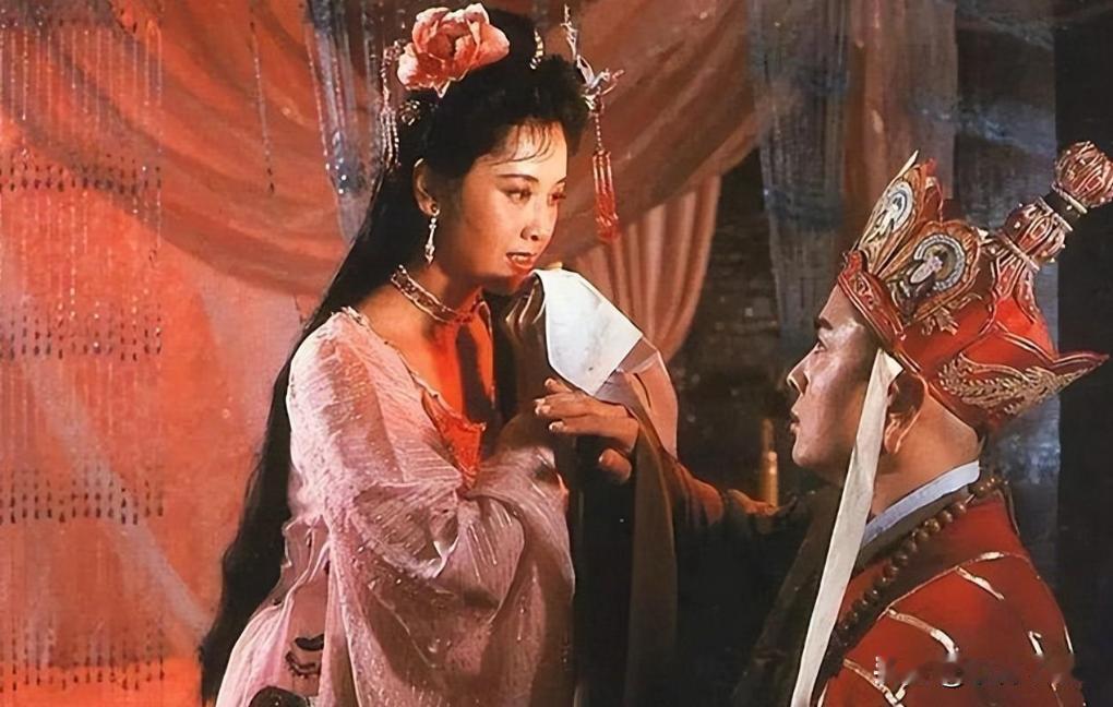 "你确定要让一个医学院的学生来演这个角色？"副导演面带惊讶地问道。"就是她了！"