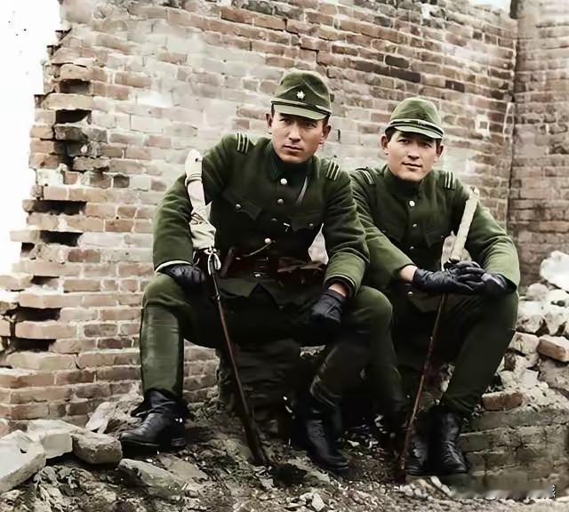 在南京进行“百人斩”杀人比赛的这两个日本鬼子，在事隔十年之后在南京雨花台伏法，这