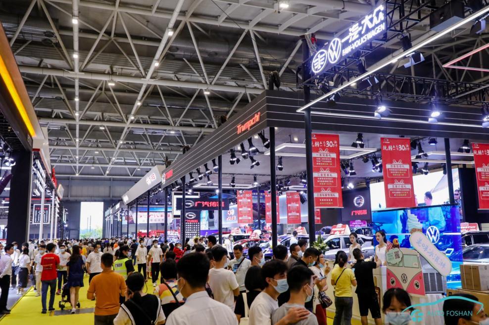 价格战之下，没有赢家。国家统计局数据显示，今年1-8月份，汽车行业销售利润率为4