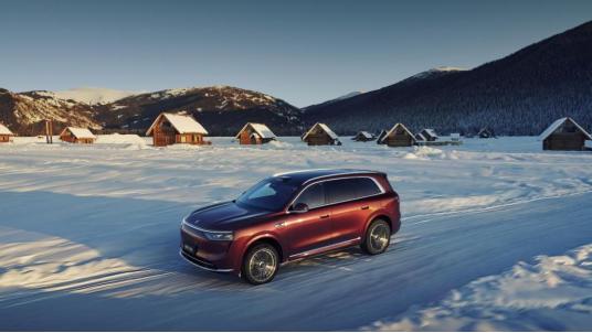 12月29日，“家庭智慧旗舰SUV”问界M8迎来重要里程碑——上市8个月，累计交