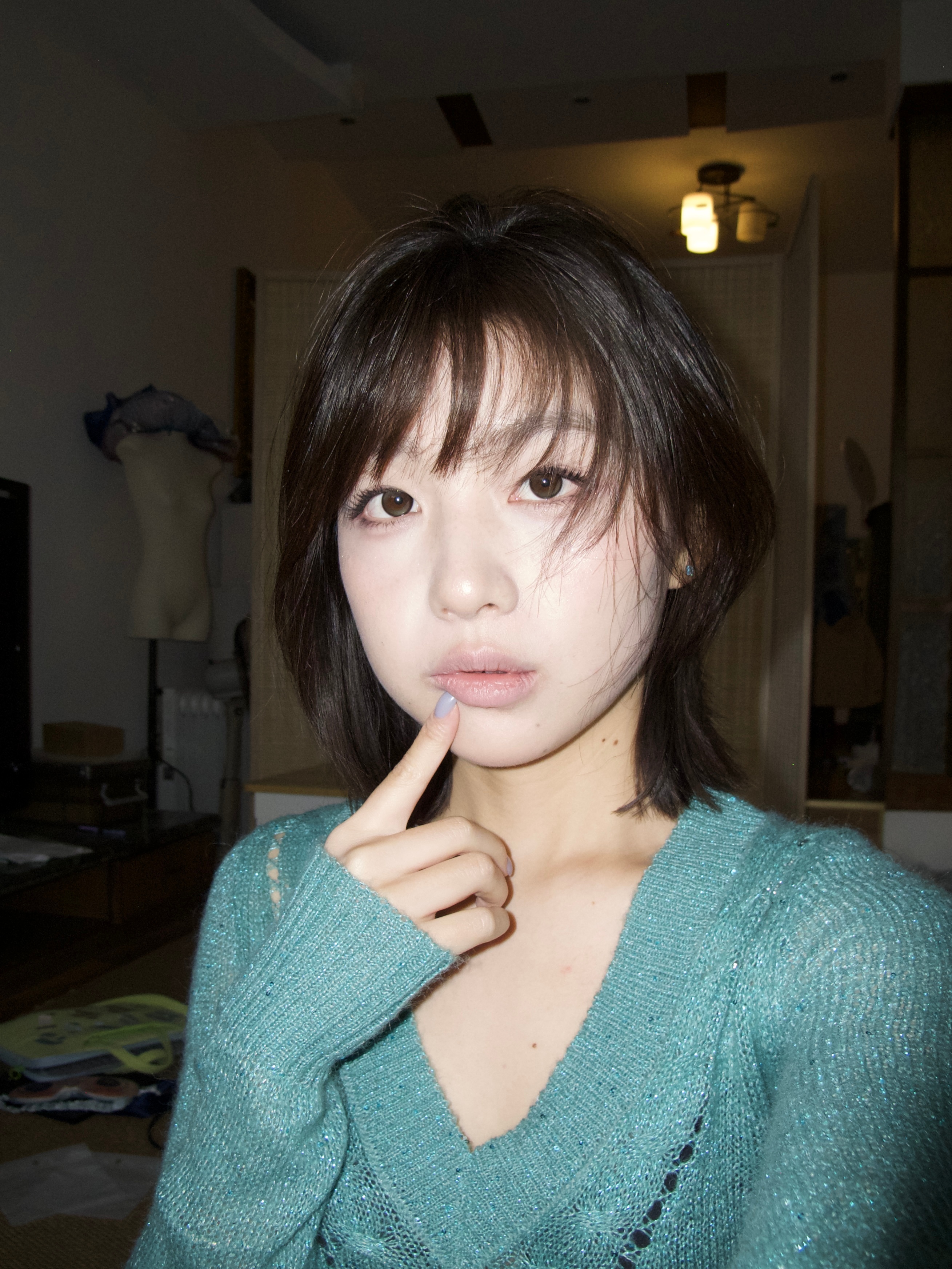 漏两颗门牙真的有点瓜 能不能控制一下 