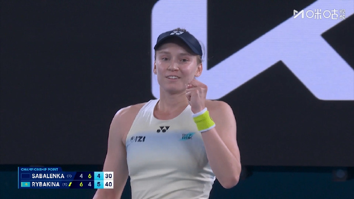 莱巴金娜首夺澳网冠军澳网2026女单决赛，5号种子莱巴金娜决胜盘0-3后连下5局