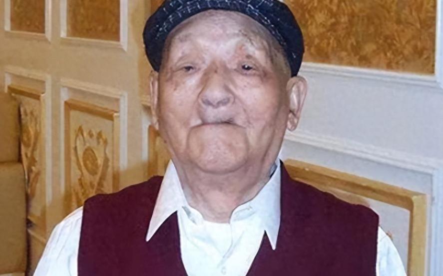 若不是这位人物，中国历史可能彻底不同，他晚年离休后究竟享受了哪些特殊待遇？
19