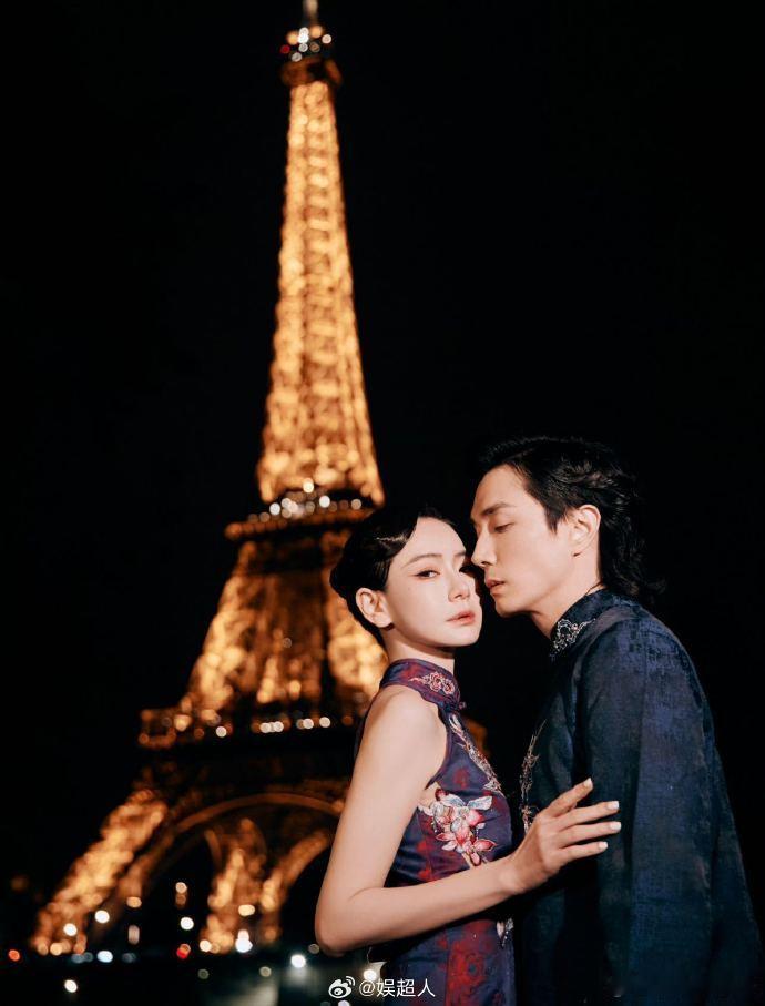 戚薇李承铉穿新中式打卡埃菲尔铁塔 好好好，真的是会被戚薇和李承铉给吸引住，看着两